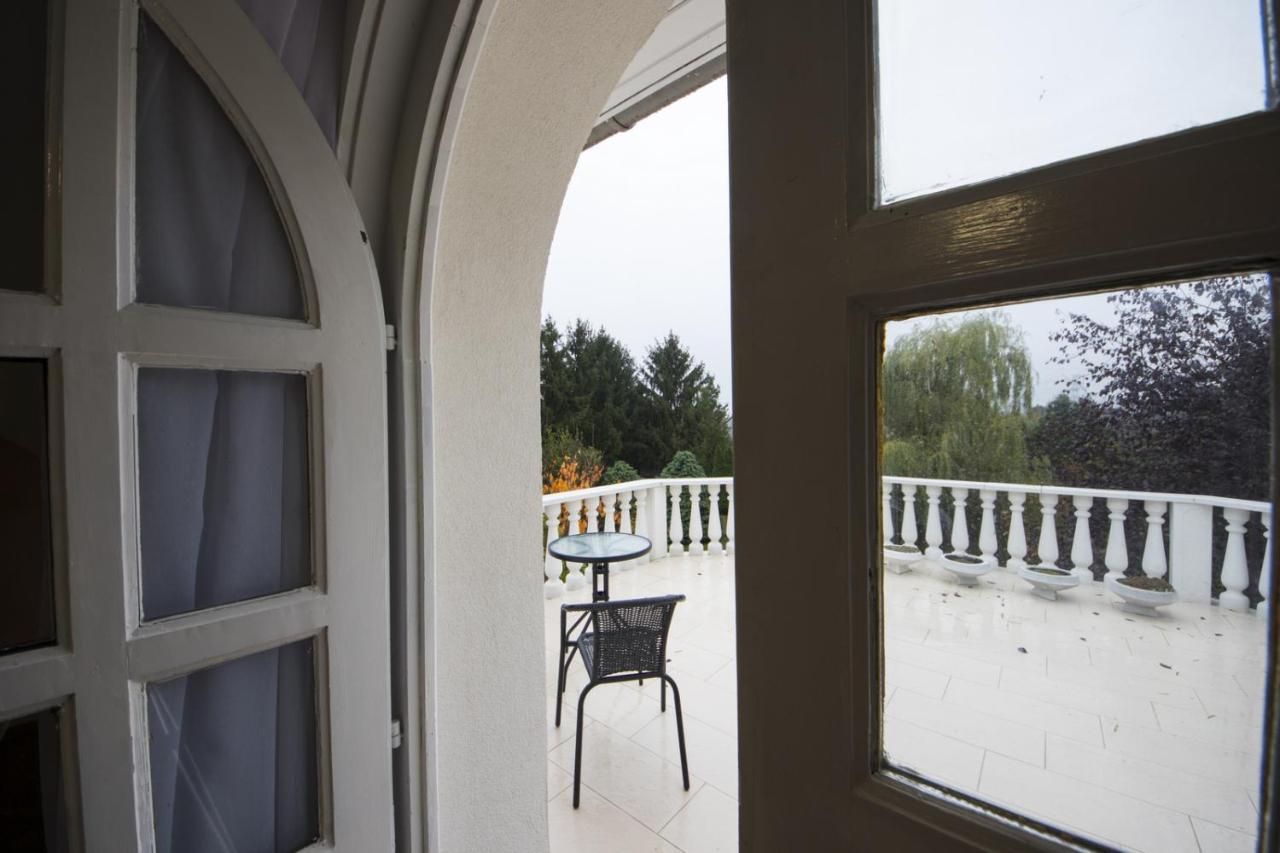 Sungarden Vendeghaz Bed and Breakfast Sajoszoged Buitenkant foto