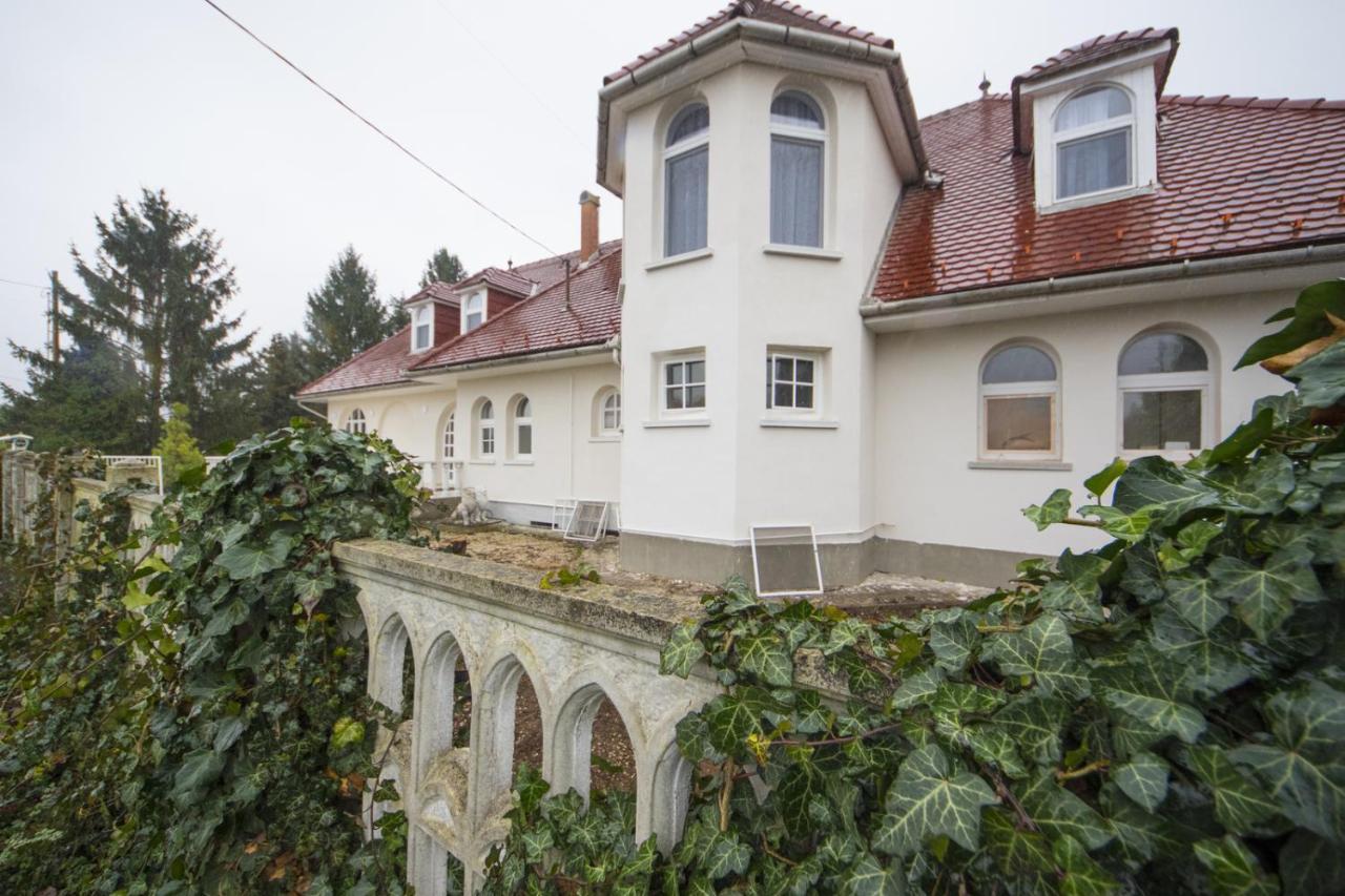 Sungarden Vendeghaz Bed and Breakfast Sajoszoged Buitenkant foto